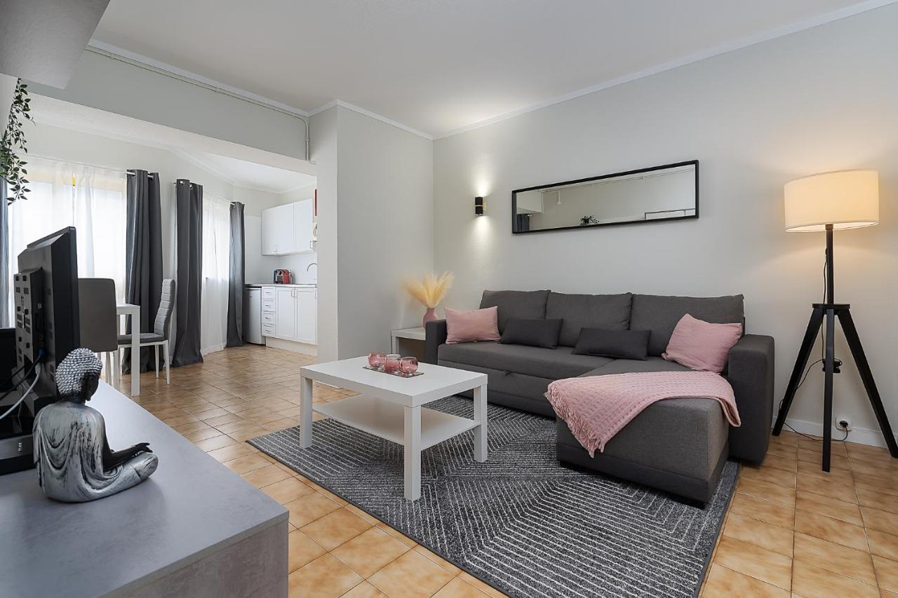 Sunny Flat W/ Balcony & Pool By Lovelystay Portimão Kültér fotó
