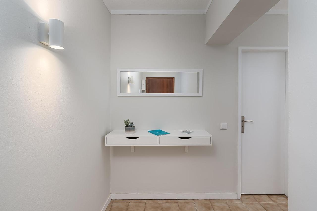 Sunny Flat W/ Balcony & Pool By Lovelystay Portimão Kültér fotó